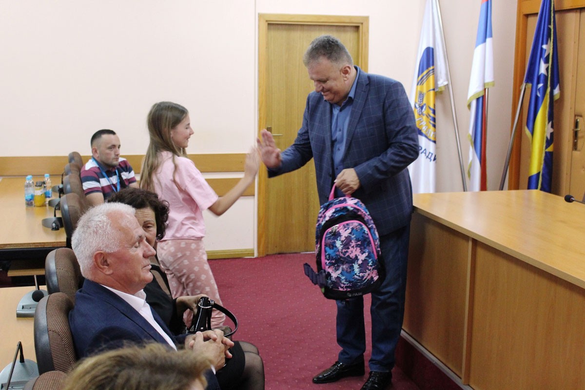 Gradiška djecu sa KiM dočekala raširenih ruku