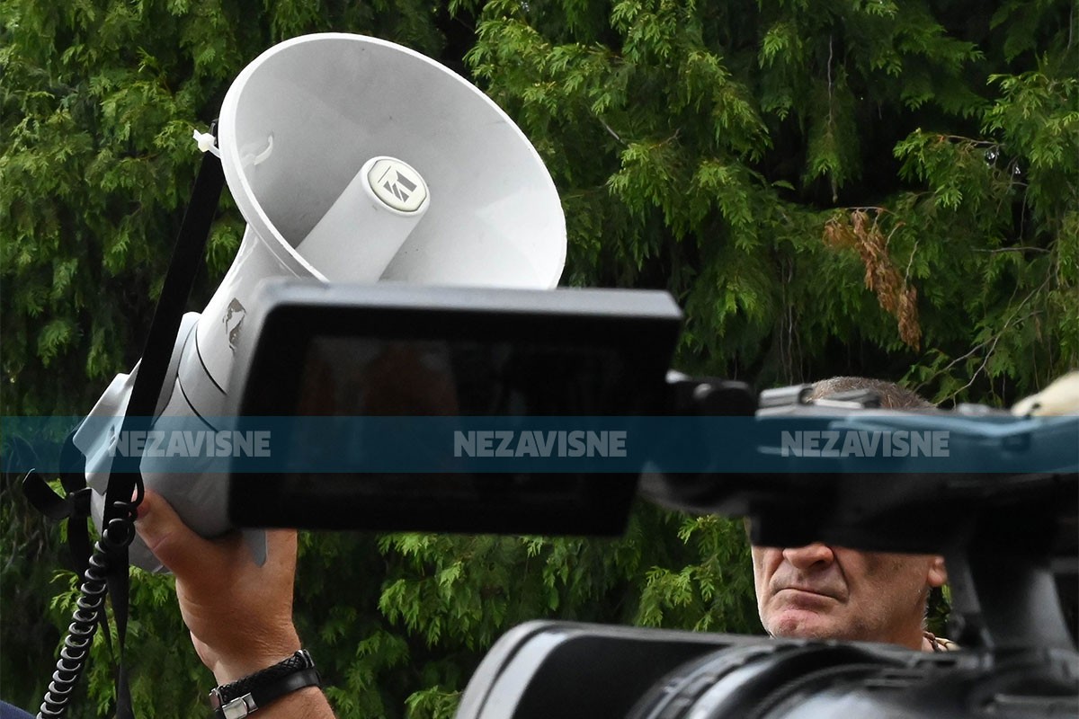Bitka za glasove potisnula rješavanje problema građana