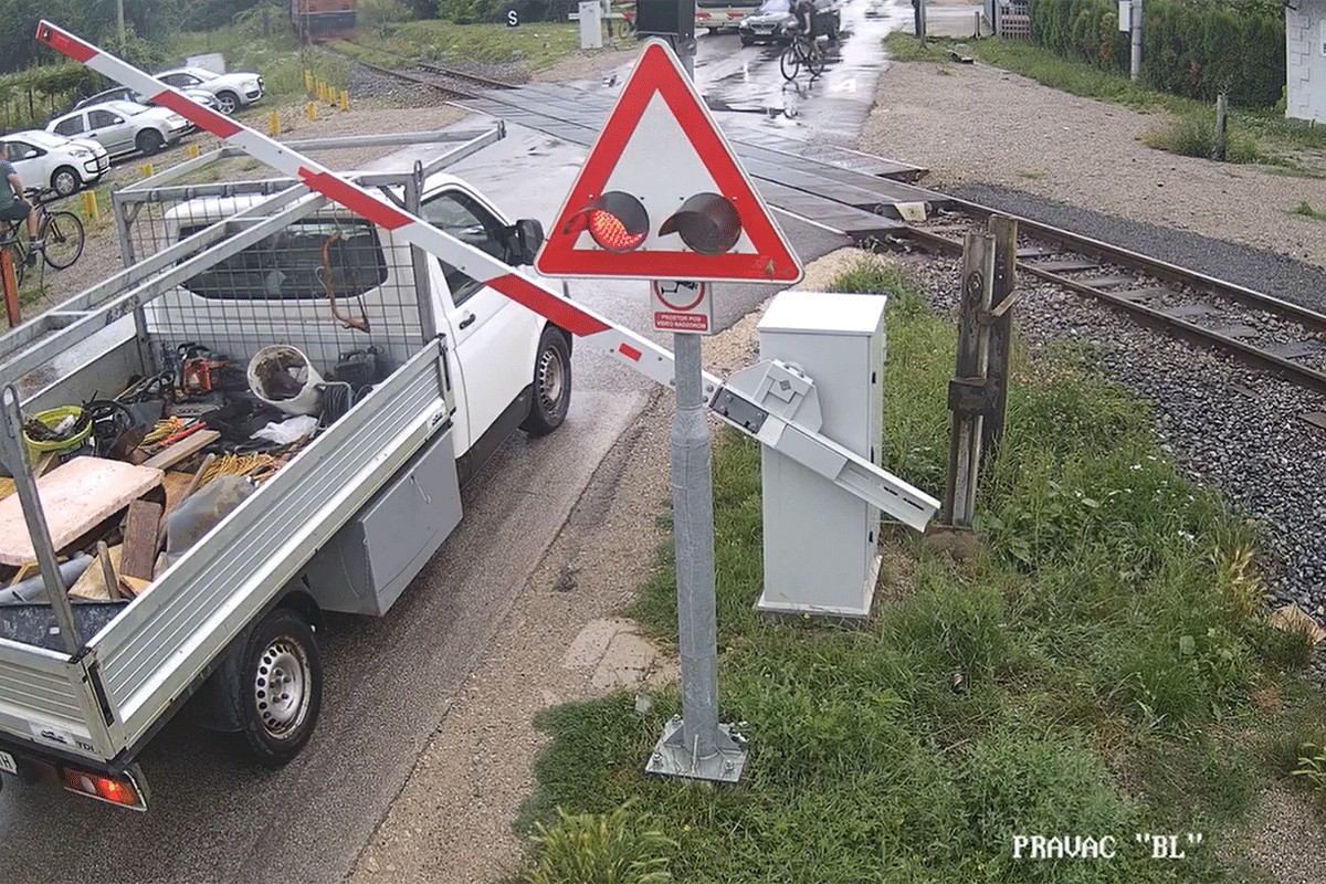 Novi incidenti na pružnim prelazima u Banjaluci, oglasile se Željeznice RS (VIDEO)