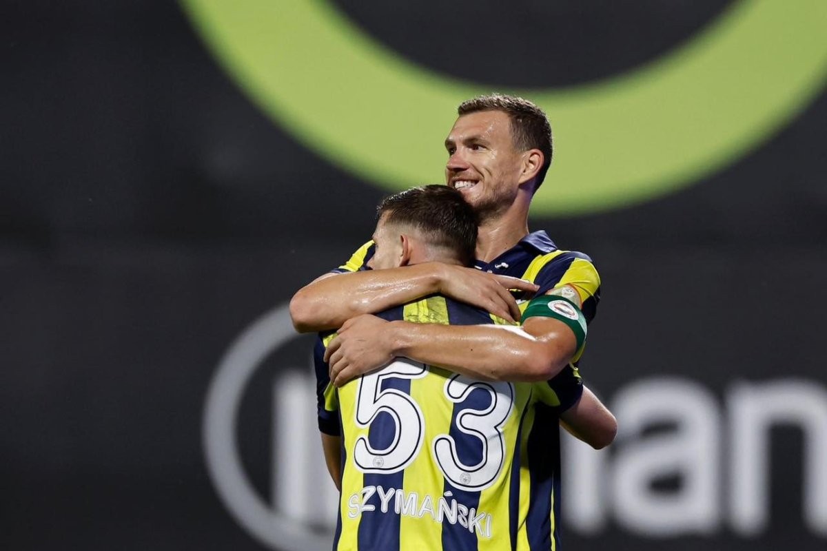 Dok Hajduk čeka, Edin Džeko strijelac za Fener