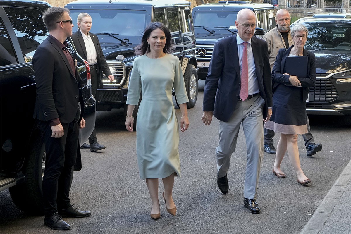Berbokova za šminku i frizuru daje 136.500 evra iz budžeta: "Izgledala bih kao grobar"
