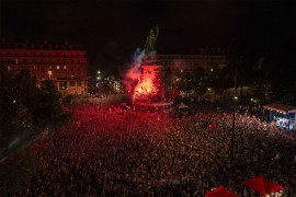 Haos na ulicama Francuske: Ljevica pozvala na demonstracije (FOTO ...