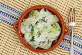 Kremasta salata od krastavaca bez koje ljeto ne smije da prođe