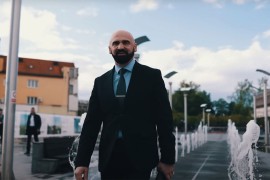 Isak kažnjen za spot "Snaga naroda", u CIK-u ga poredili sa "Zvezdama ...