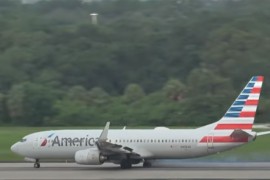 Avionu eksplodirala guma pri polijetanju (VIDEO)
