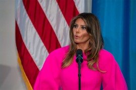 Prva dama SAD razgovarala telefonom sa MelanijomTramp