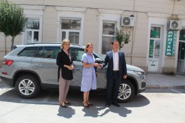 Trebinje dobilo specijalizovano vozilo za prevoz pacijenata