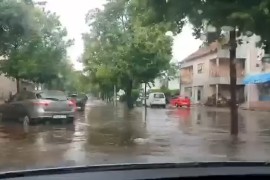 Kiša potopila ulice grada u BiH (VIDEO)