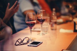 Evo zašto biste svakoga dana trebali da popijete čašu crnog vina