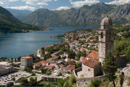 Rusi i Ukrajinci rasprodaju nekretnine u Crnoj Gori: Daju ih ispod ...