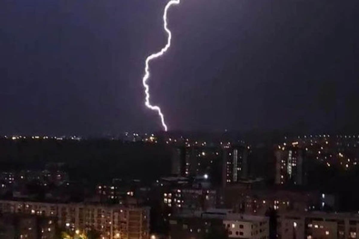 Nevrijeme stiglo u Srbiju, dijelovi Vojvodine prvi na udaru (FOTO/VIDEO)