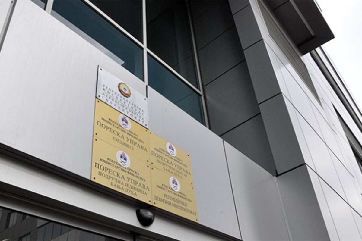 Polugodišnja naplata prihoda premašila dvije milijarde KM