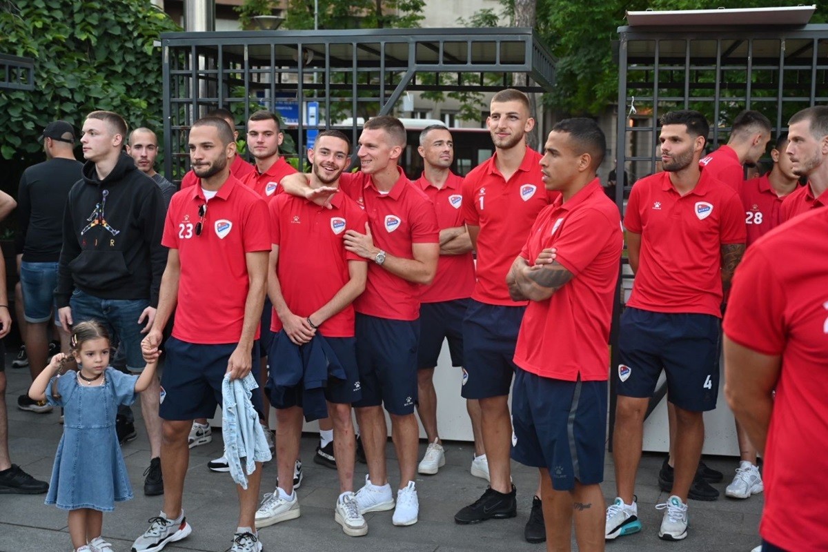 Banjaluka i Borac slave: 98 godina ''crveno-plave'' porodice (VIDEO)