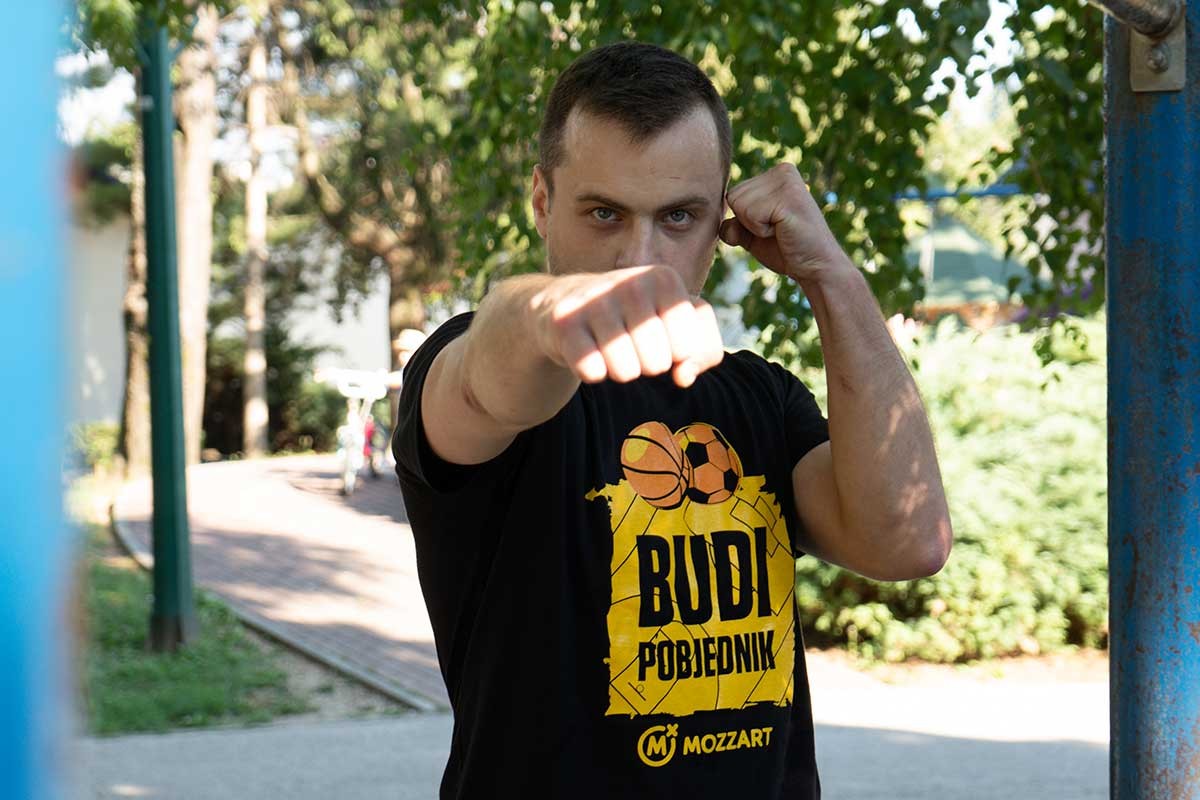 Mozzart uz kik-boksera Edina Vučelja: Podrška na putu do novih titula (FOTO)