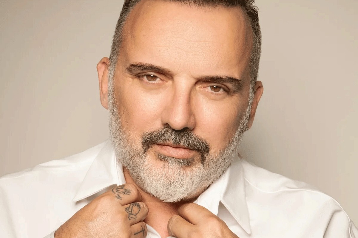 Čuveni pjevač iz komšiluka presadio kosu (FOTO)