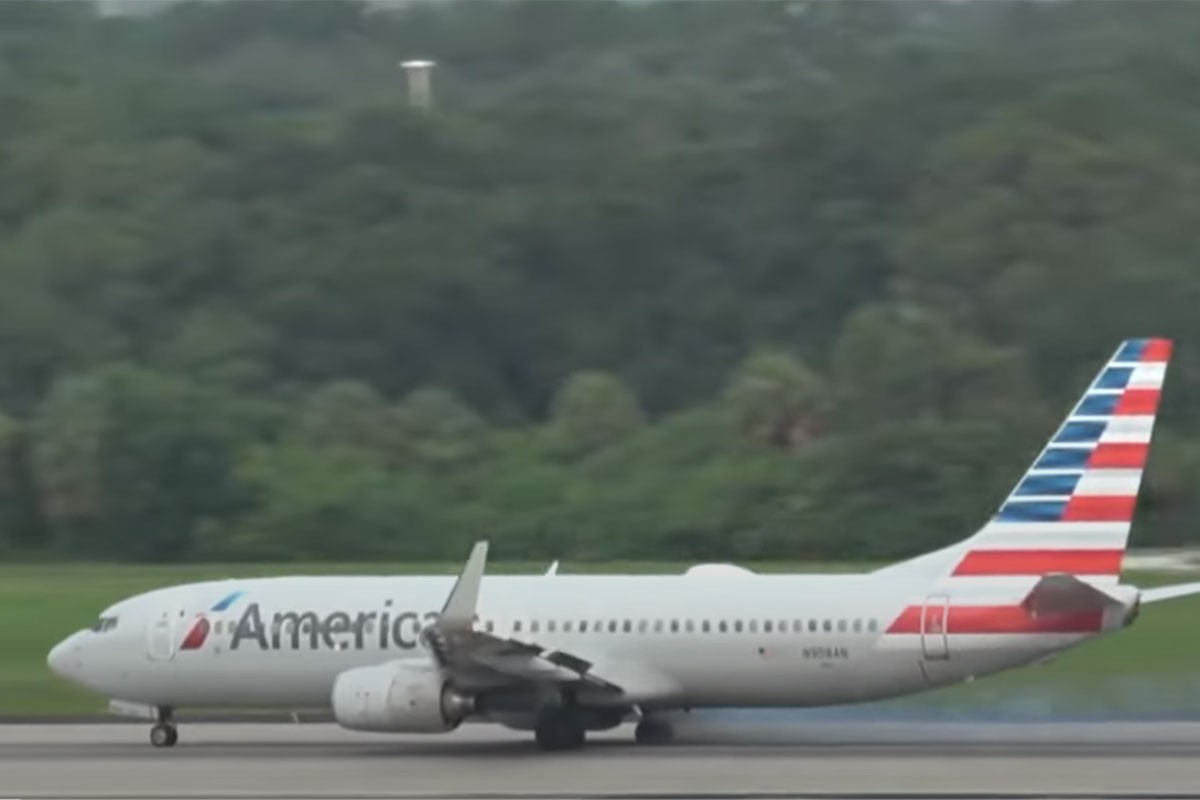 Avionu eksplodirala guma pri polijetanju (VIDEO)