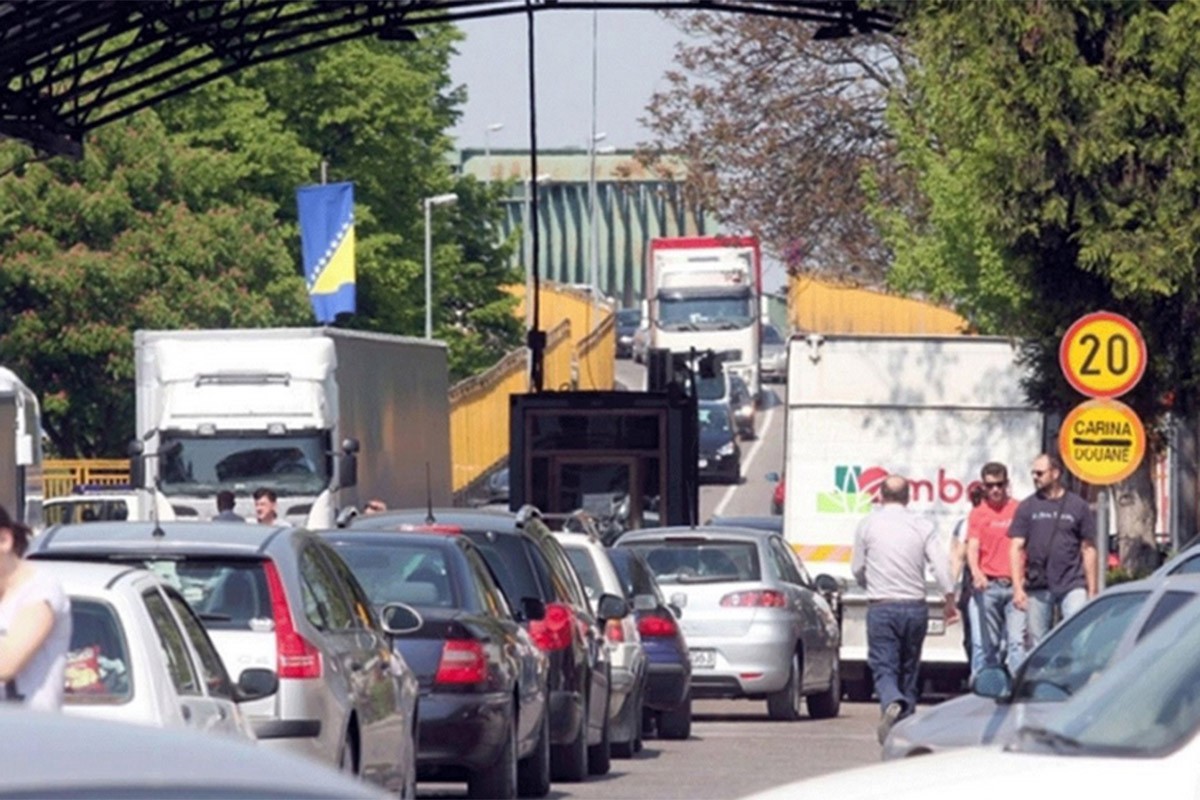 Pojačana frekvencija vozila, posebno na graničnim prelazima