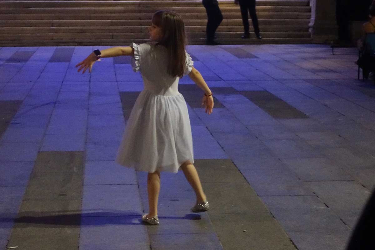 Sarajevska filharmonija djevojčicu nagradila godišnjom kartom: Mala Tea "ukrala" šou (VIDEO)