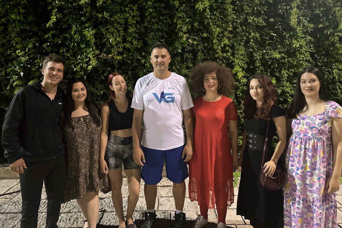 Odbojkaški šampion Vanja Grbić ugostio Banjalučko studentsko pozorište