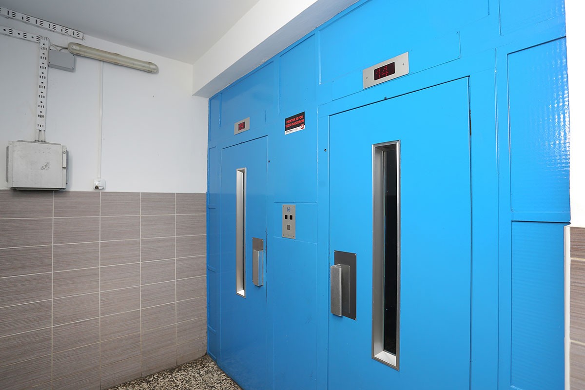 Ušao u lift u subotu, a izašao u ponedjeljak (FOTO)