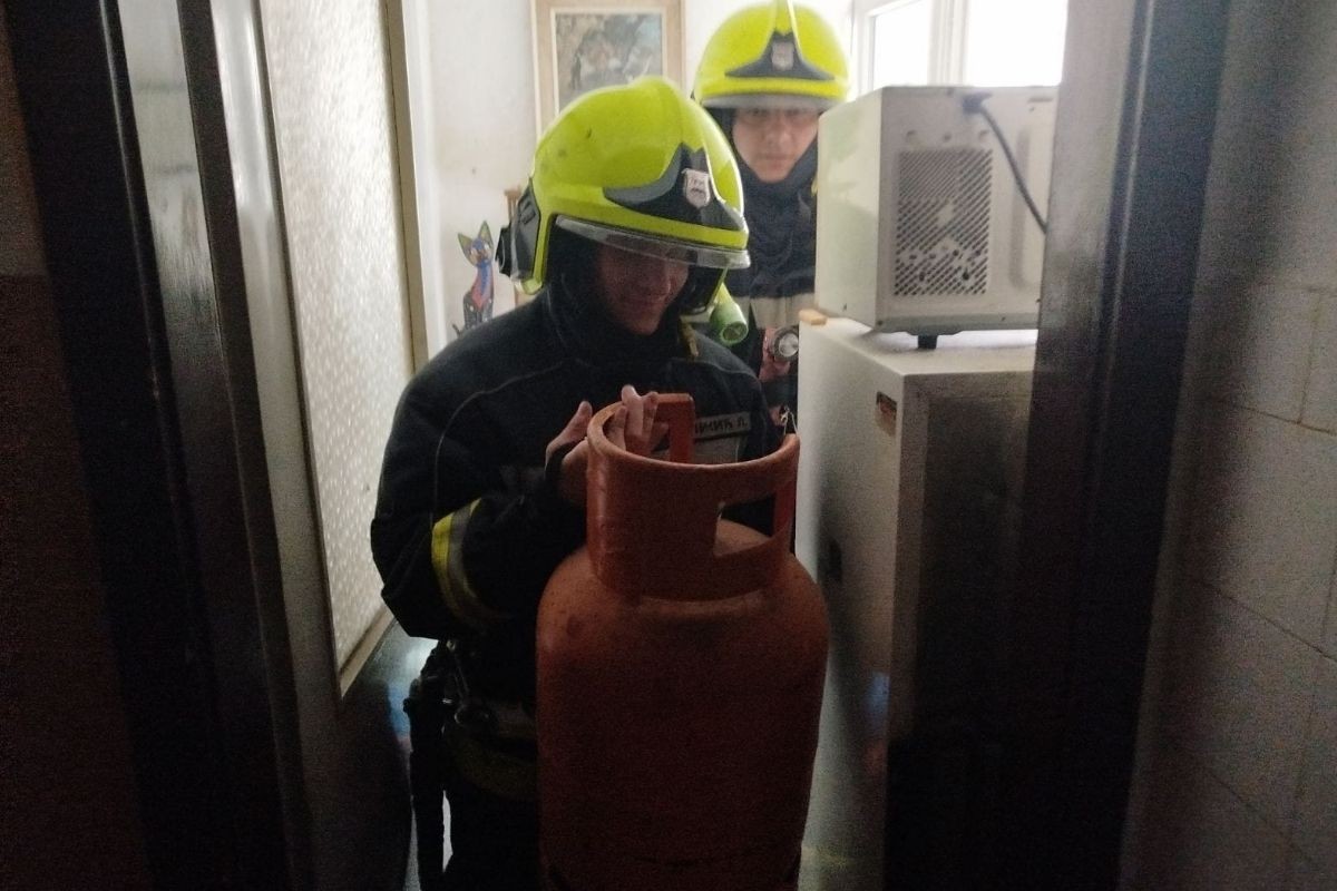 Curio plin u kuhinji: Intervenisali banjalučki vatrogasci