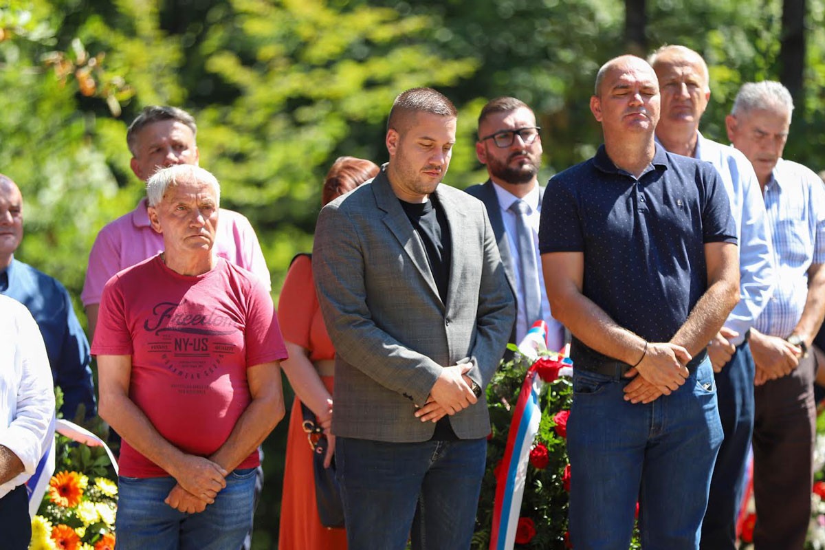 Drinić: Srbima su zabranjivali ćirilicu, kao što danas zabranjuju zastavu