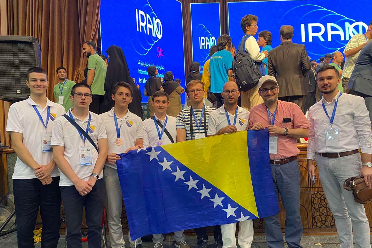 Mladi bh. fizičari se okitili medaljama na Olimpijadi u Iranu