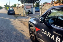 Italijanska policija upala u ilegalni kamp koji su postavili ...