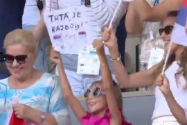 Đokovićeva kćerka transparentom raznježila cijeli Pariz: "Tata je ...