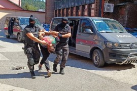 Akcija u Tuzli i Živinicama: Uhapšena petorka, pronađeni droga ...