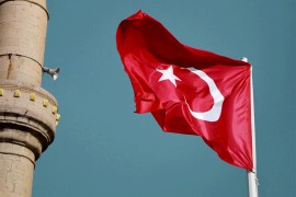 Turska policija uhapsila ženu jer je kritikovala zabranu Instagrama