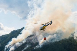 Požari i dalje haraju Dalmacijom, borba trajala cijelu noć