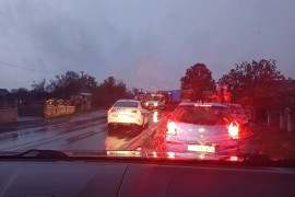 Udes na putu Banjaluka-Gradiška, obustavljen saobraćaj