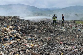 Zaustavljeno širenje gustog dima na deponiji kod Kotor Varoša