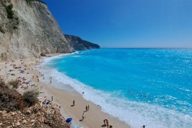 Otrovan i rijedak insekt pronađen na plaži u Grčkoj