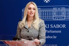 Jedna od najzgodnijih hrvatskih političarki objavila fotografiju iz ...