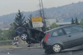 Teška saobraćajna nezgoda u Sarajevu, ima povrijeđenih (FOTO, VIDEO)