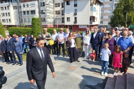 Vulin poručio Konakoviću: Što mi zabranjuješ, kad ne možeš da ...