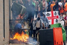 Britanci hapse i djecu: Lišeno slobode 110 osoba, među njima i ...