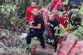 Priča o herojima koji su spasili vozača kamiona: Bez razmišljanja ...