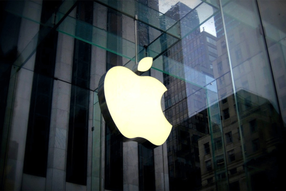Kompanija Vorena Bafeta prodala gotovo polovinu akcija u Appleu