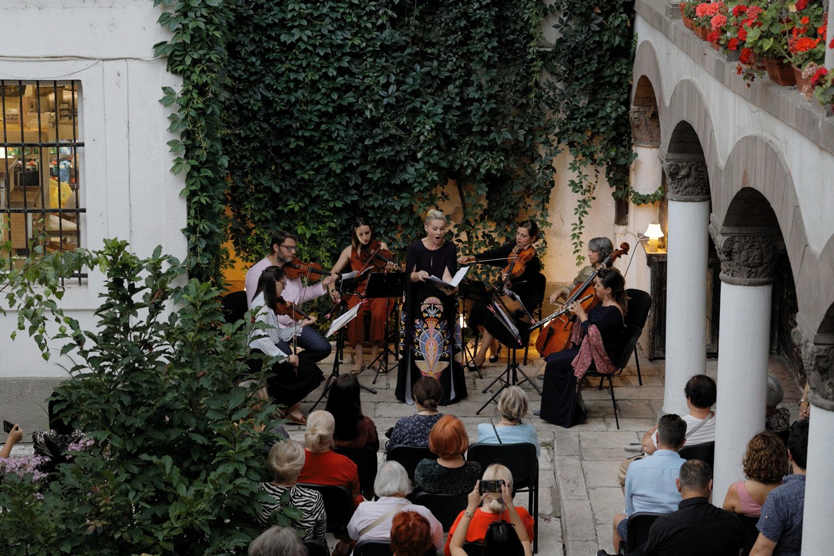 "Večeri sopranskih arija": Ansambl "SA Sinfonietta" oduševio publiku
