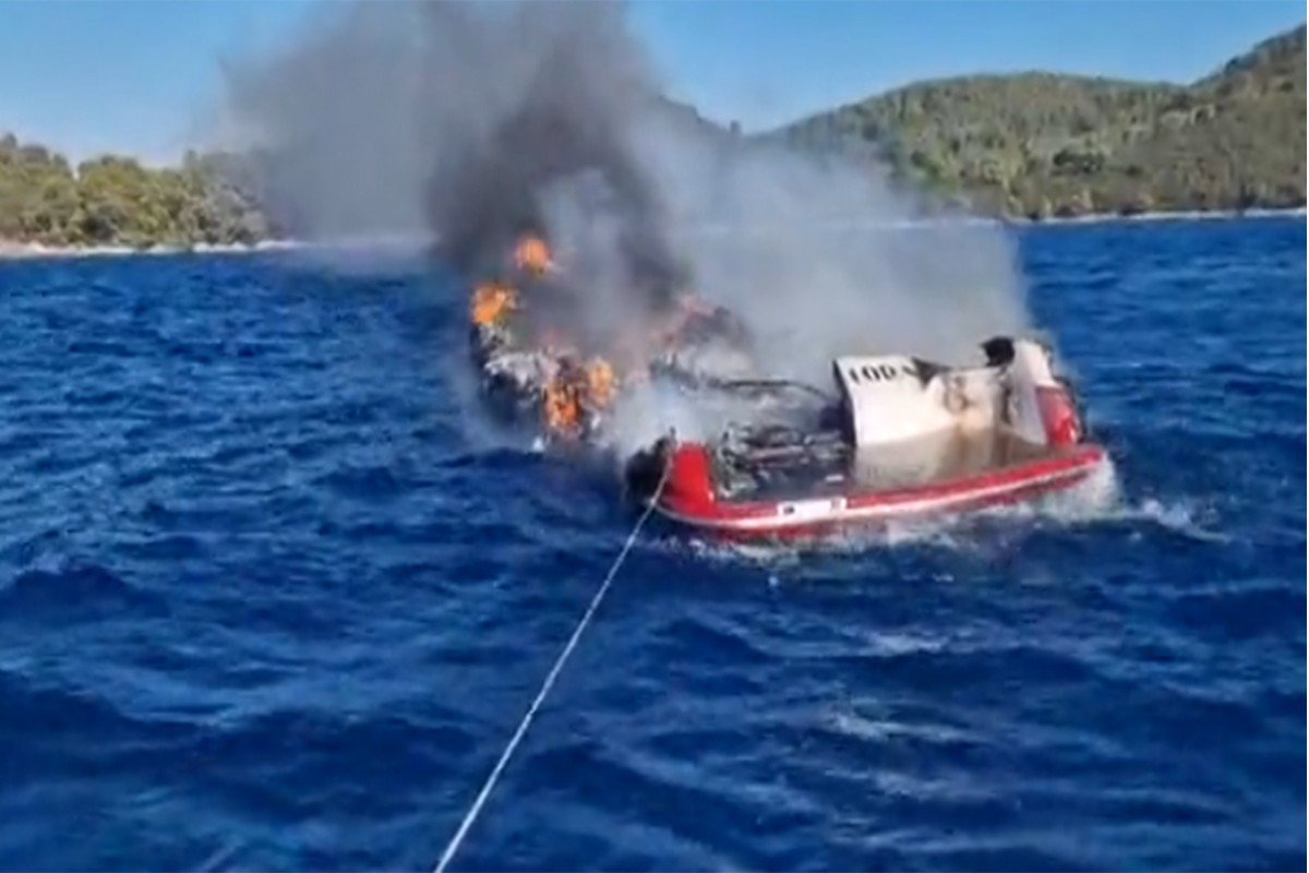 Kod Dubrovnika izgorio gliser na kojem su bili bh. državljani