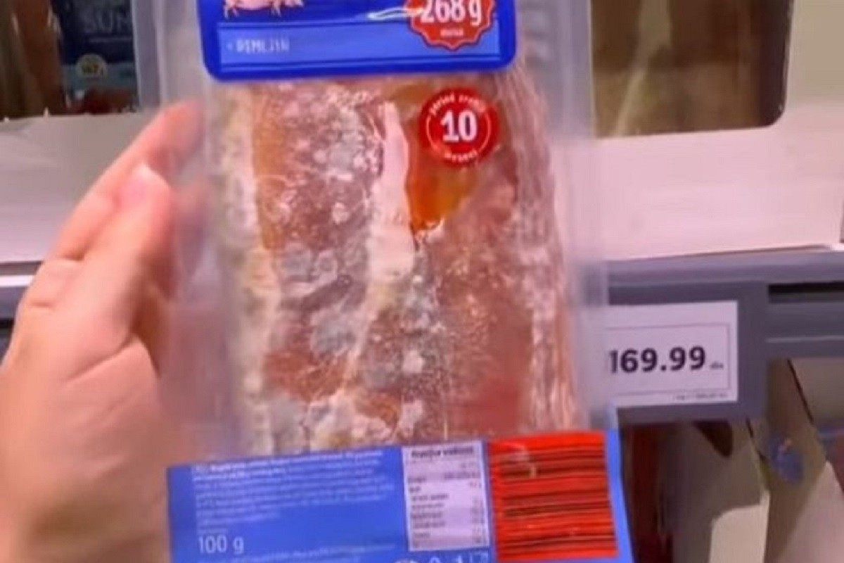 Buđava pršuta u srpskom gradu zgrozila korisnike društvenih mreža (VIDEO)