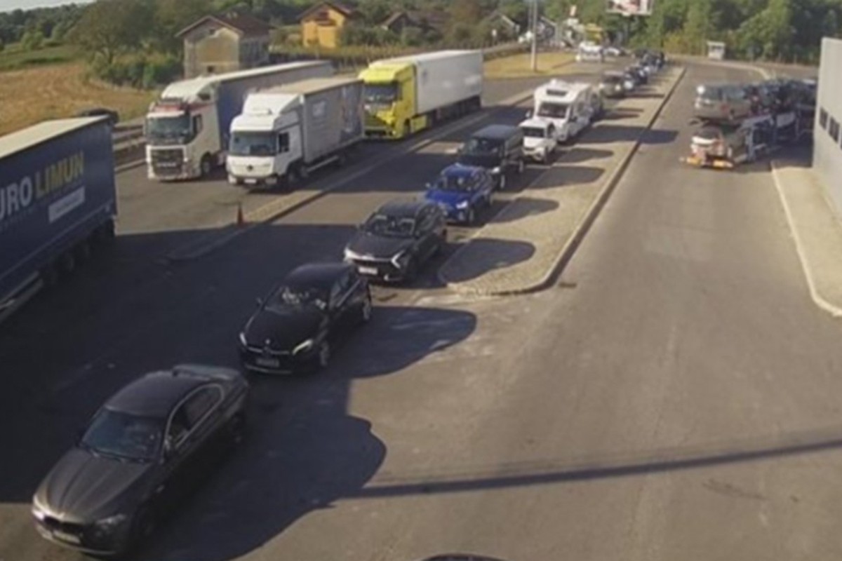Gužva na izlazu iz BiH
