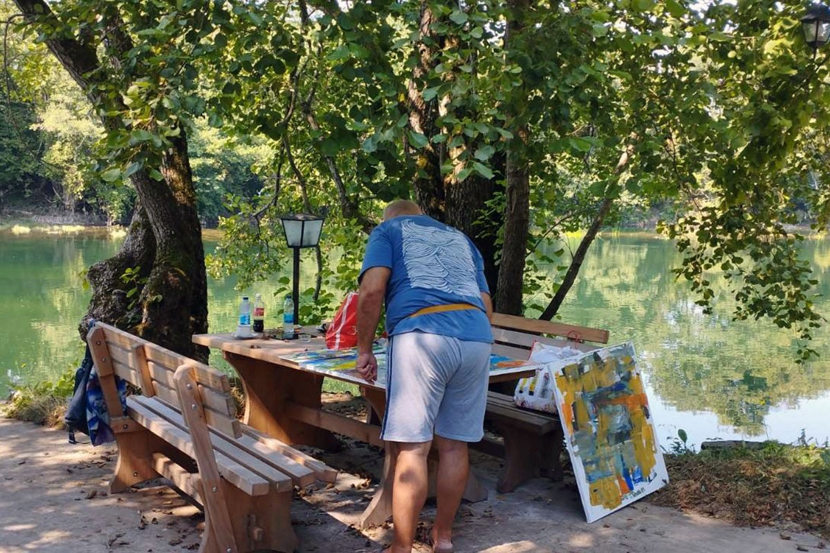 Na likovnoj koloniji nastalo 19 slika i dva crteža