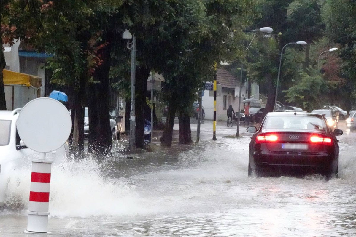 Banjalučani prijavljuju probleme: Poplavljeni podrumi i garaže