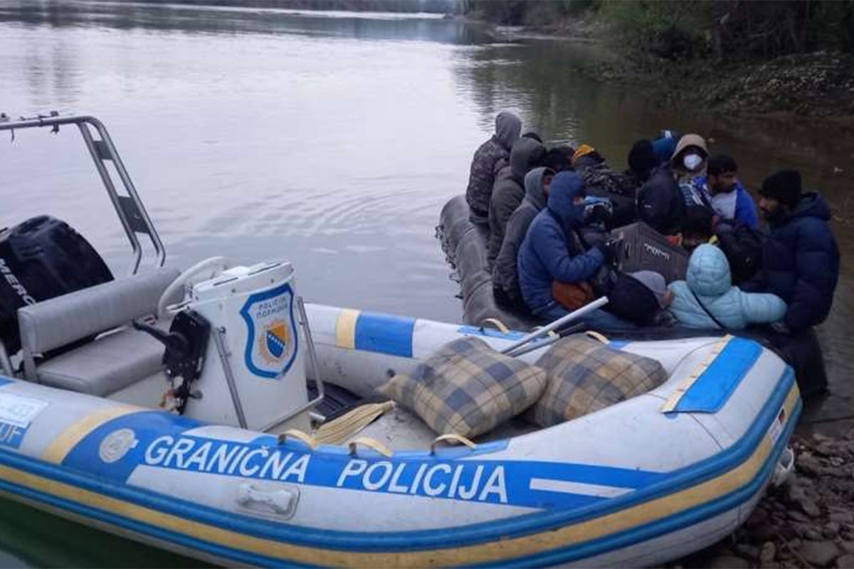 Pronađeno i peto tijelo migranta u Drini