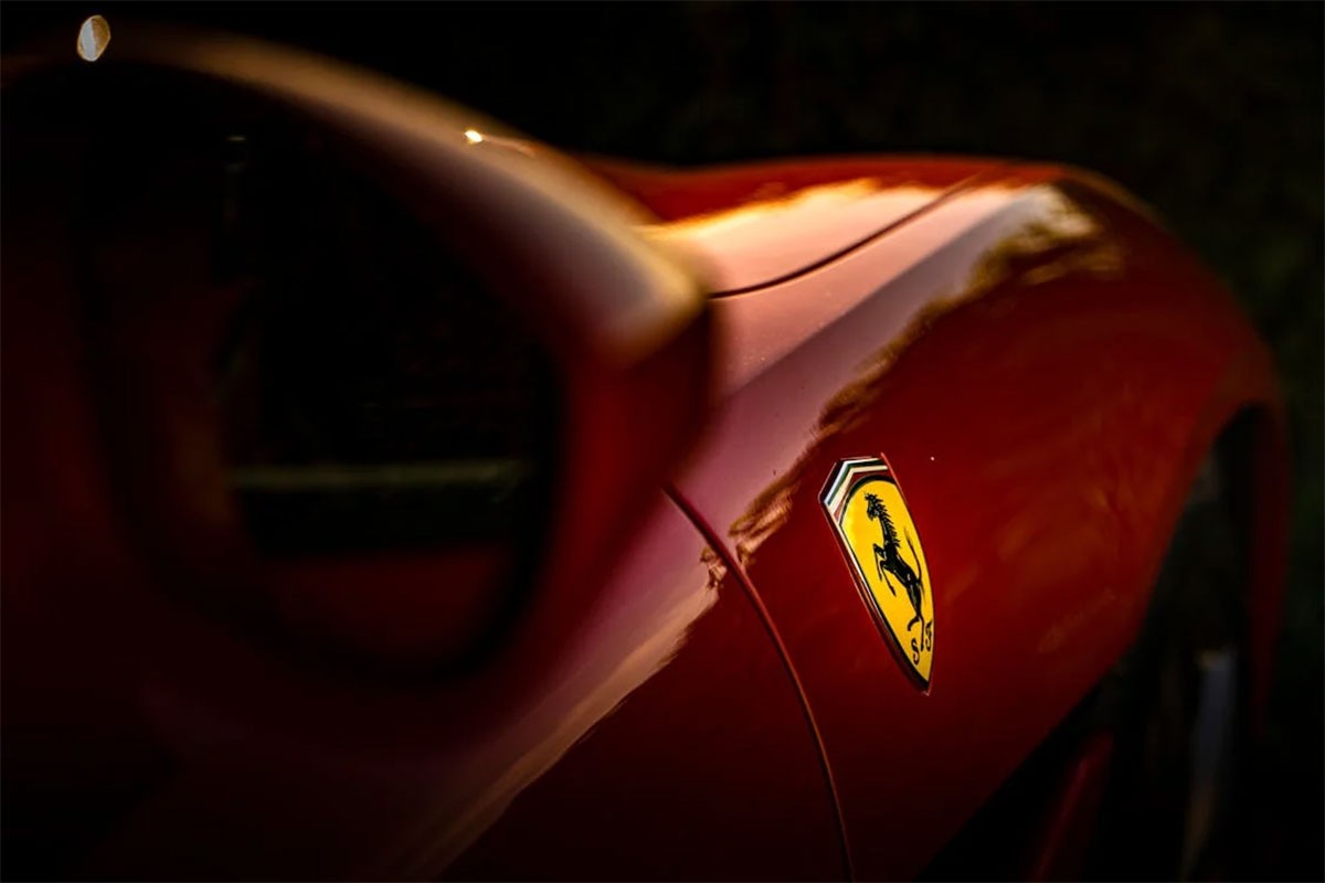 Nije platio porez, država mu uzela auto: Skupocjeni Ferrari na aukciji