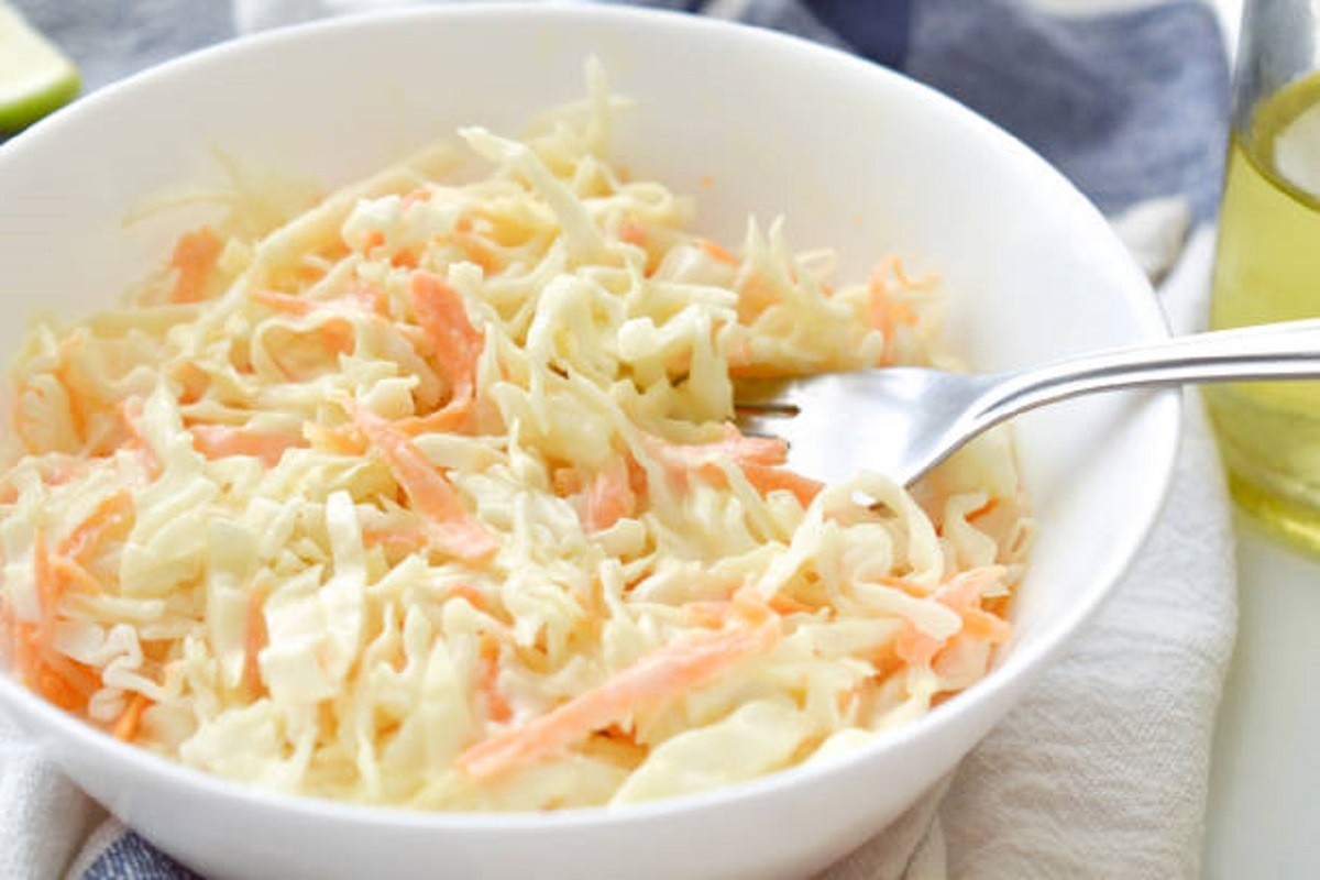 Kremasta salata od kupusa i mrkve